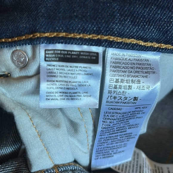 Levi's Men's Dark Indigo Straight Leg Western Fit Jeans 36X32 - Picture 10 of 12